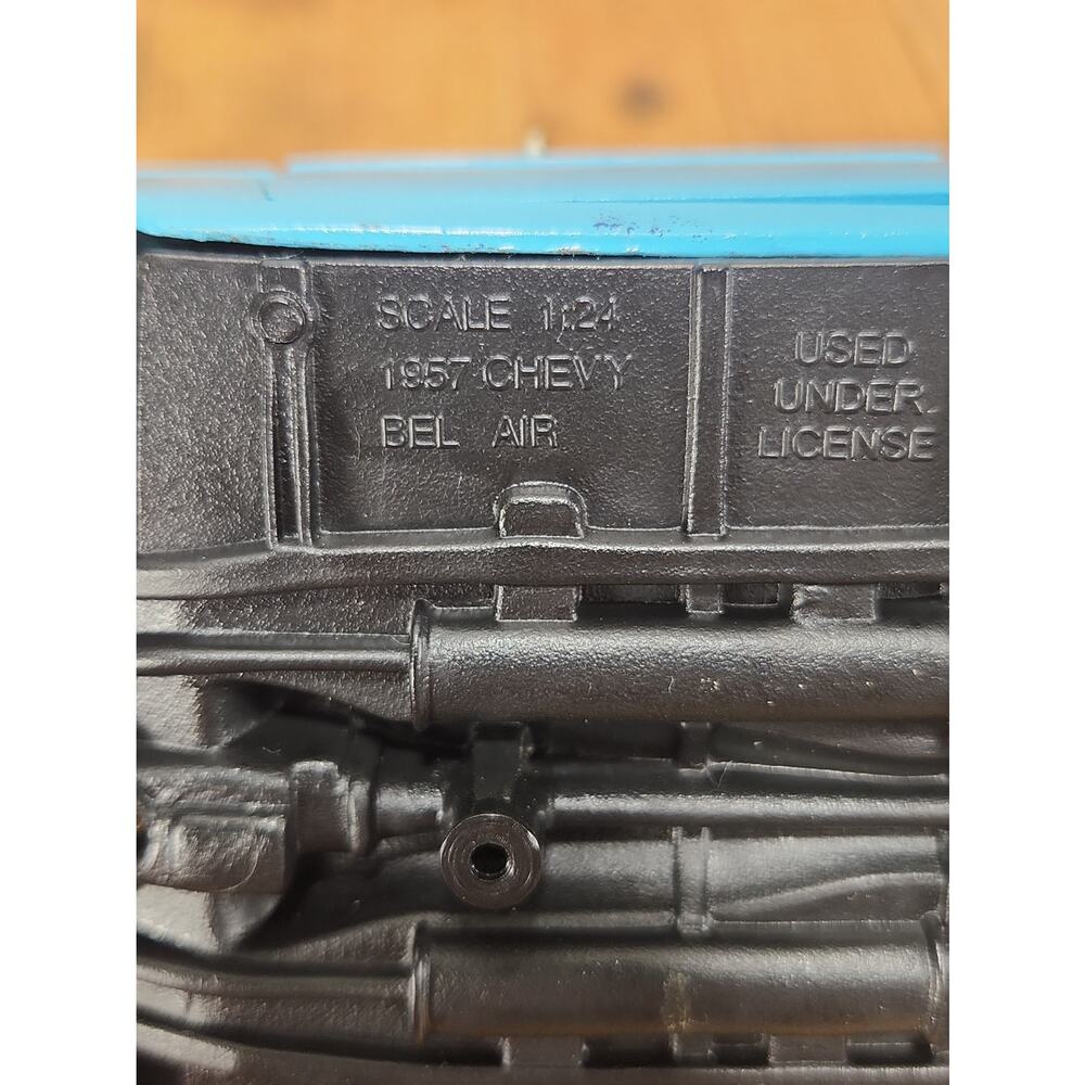 Model Car 1:24 - Picture 6 of 6